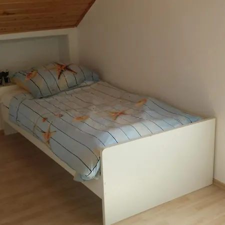 Appartement Ferienwohnung Miriam In Der Nahe Vom Ellertshauser See